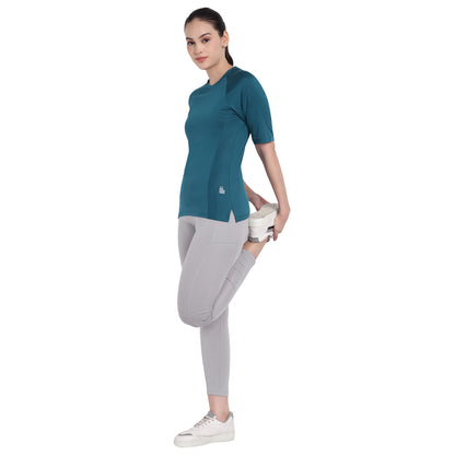 Round Neck  Blue Dry-fit Gym T-Shirt For Women